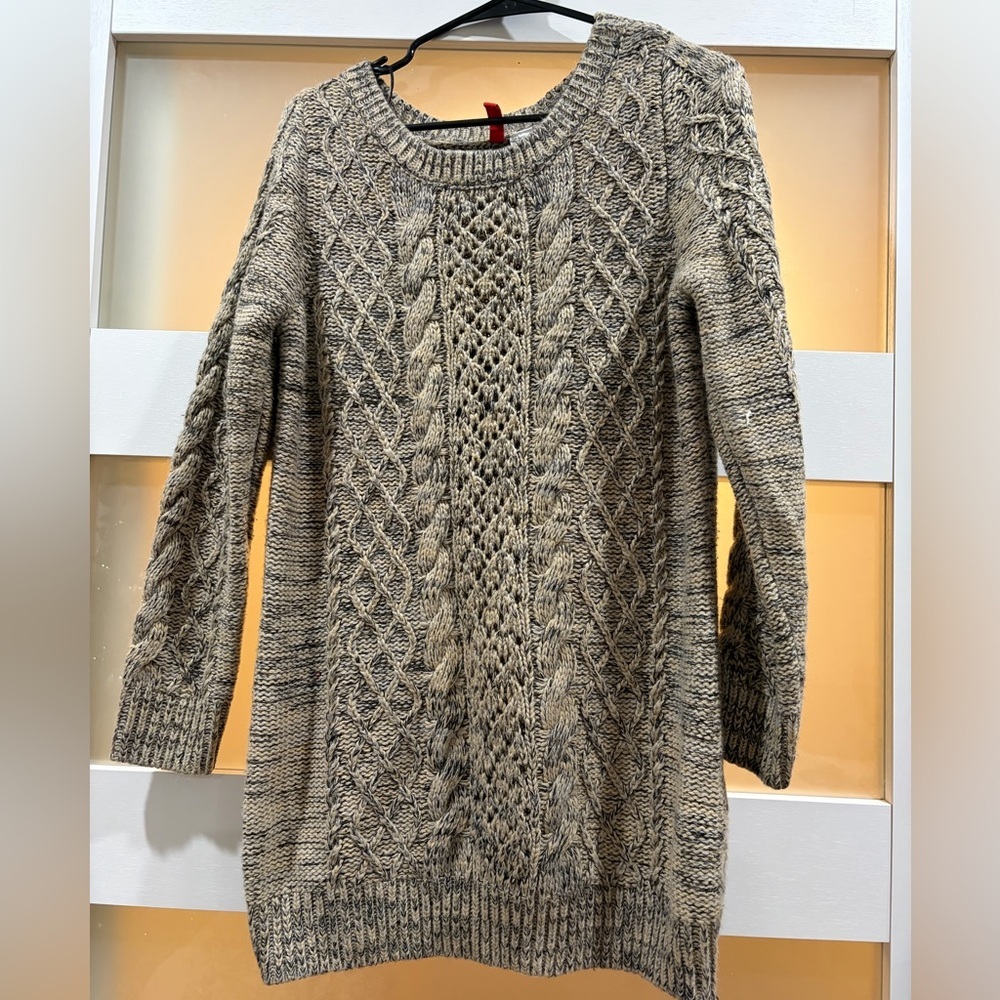 H&M sweater (open to offers)